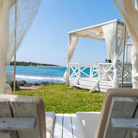Neptune Sea House - Beachfront Agios Spyridon  Zewnętrze zdjęcie