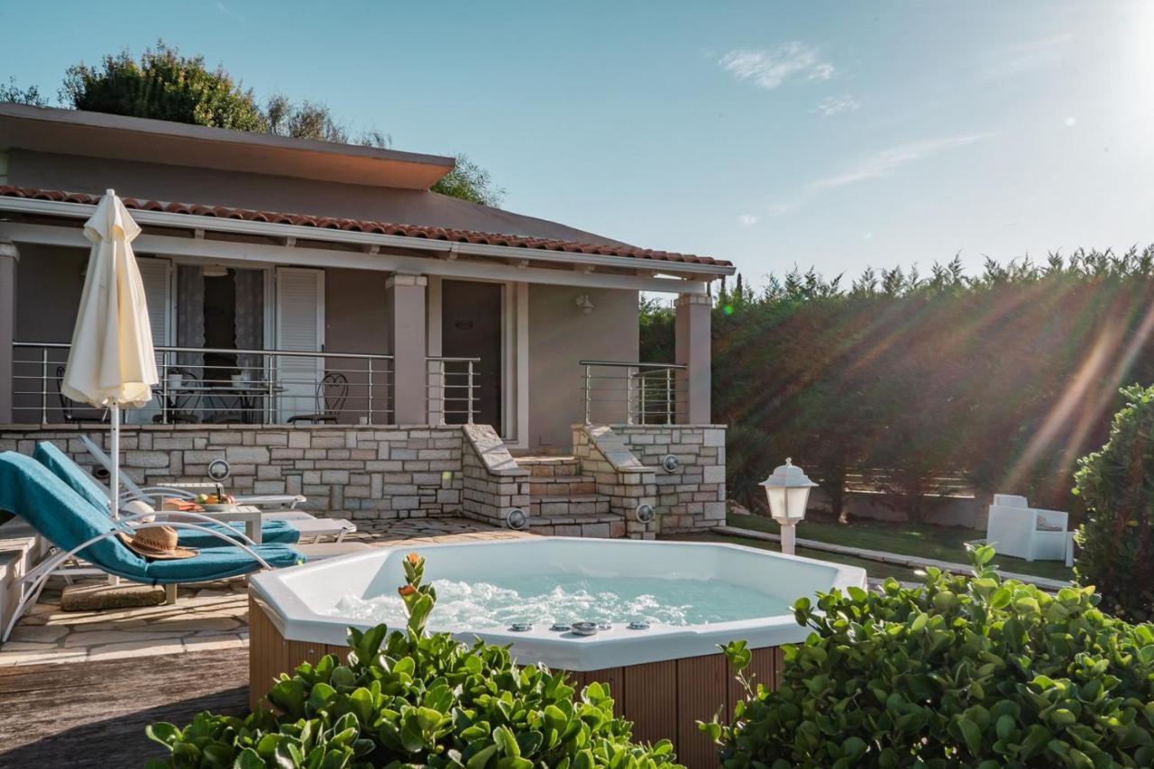 Neptune Sea House - Beachfront Agios Spyridon  Zewnętrze zdjęcie